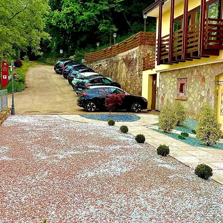 Garni San Giorgio 호텔 3*